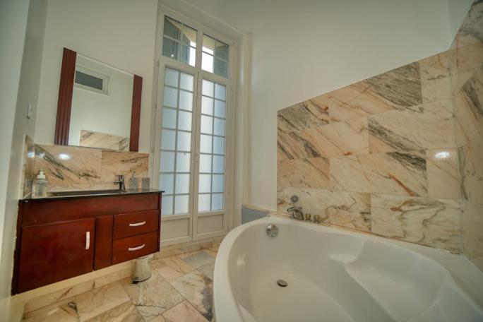Appartement Prestige Designer Apartment, Super